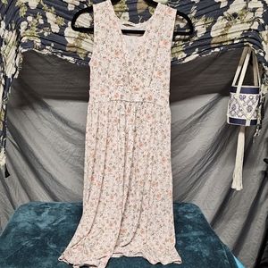 3/$25 🆕 Beacon Light Pink Floral size Small Midi Dress NWT